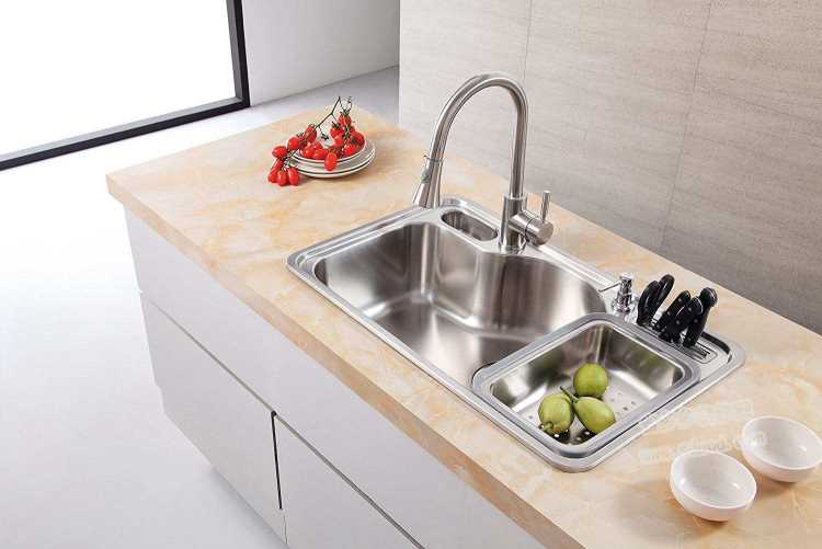 Stainless steel faucet3.jpg