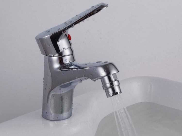 difference between a 1000 yuan and a 100 yuan faucet4.jpg